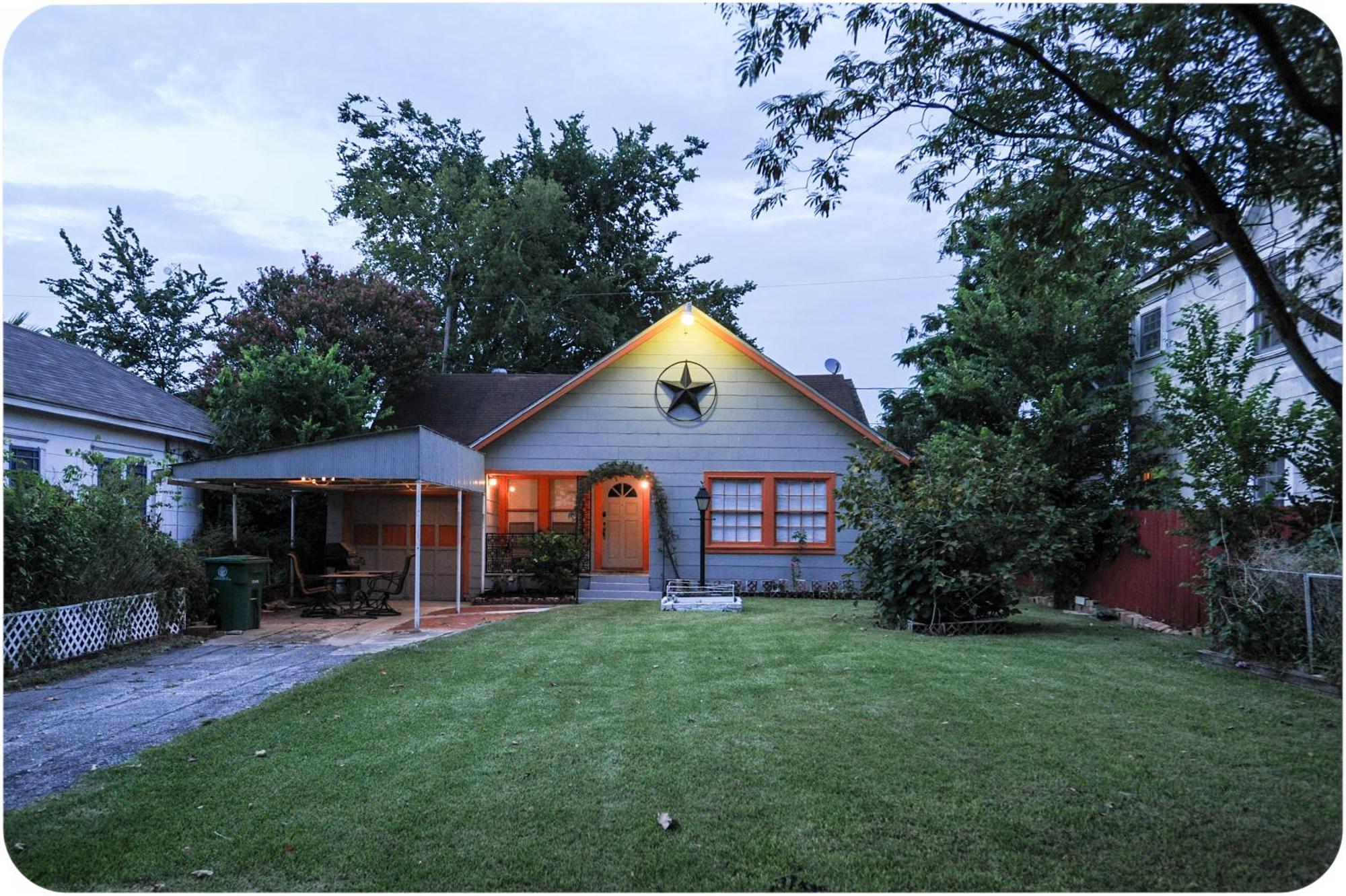 The Harby House - Close To U Of H, Downtown, Stadiums, Med Center Holiday home *